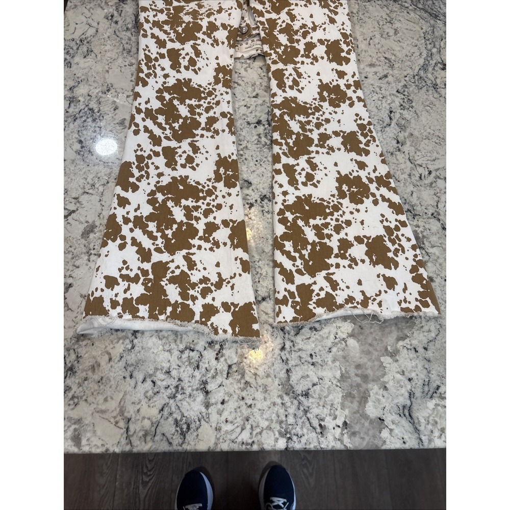 Grace & Emma Cow Print Flare Jeans Size 8 Western Bootcut Raw Hem Stretch Denim - Picture 14 of 16